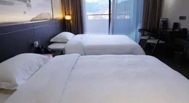 Longlin Folk Hotel, Rezerwuj Hotel Hotele w Baise z parkingiem, Parking