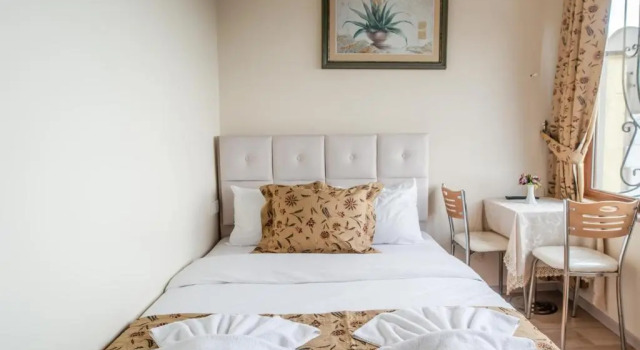 Апартаменты Camelot Apartment