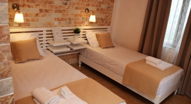 The Coast, Rezervasyon Otel Anaxos Midilli