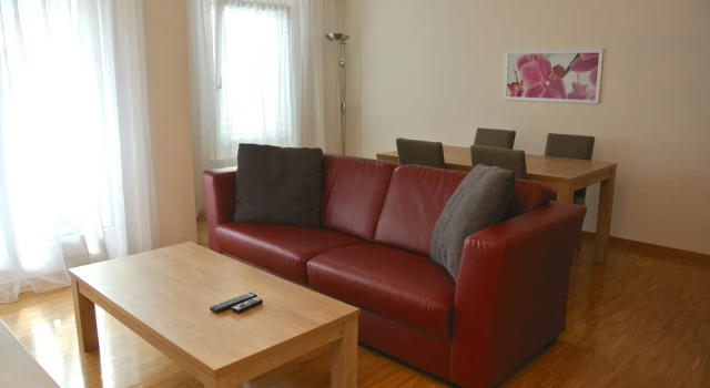 Nest - Bundesplatz, Prenota Hotel Zugo 