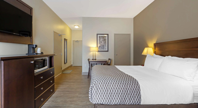 Best Western High Road Inn