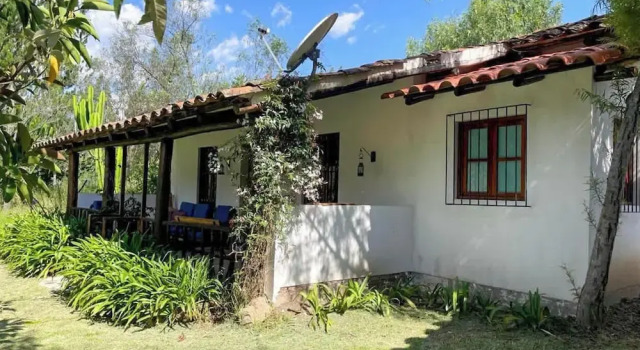w Peaceful 1BR Surrounded by Nature in Huaraz, Prenota Casa vacanze Hotel a Ancash con parcheggio, Parcheggio