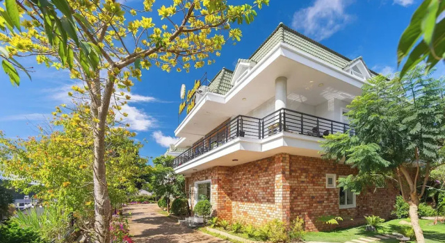 Moon Garden Hotel, Book Hotel Da Lat Lam Dong