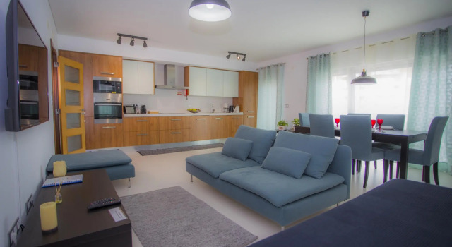 Surf And Stones Apartment, Rezervovat Apartmán Hotely v Oeste s parkováním, Parkování