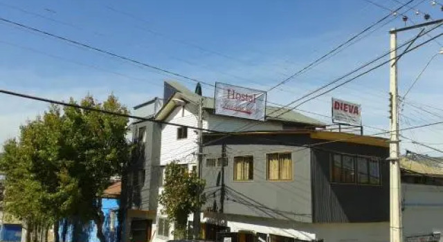 Hostal Juanita Lazo B & B, Забронировать Отель Вальпараисо область Вальпараисо, рядом с Terminal de Buses Valparaiso