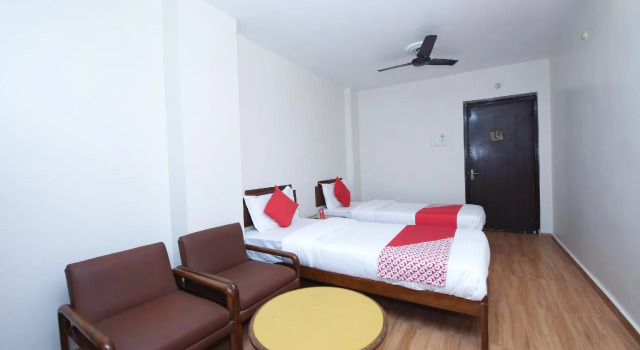 Hotel Kartik by OYO, Забронировать Отель Отели штата Махараштры 3 звезды, 3*