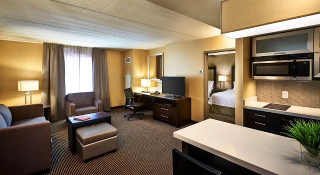 Четырёхместный люкс c 1 комнатой Homewood Suites by Hilton Hamilton