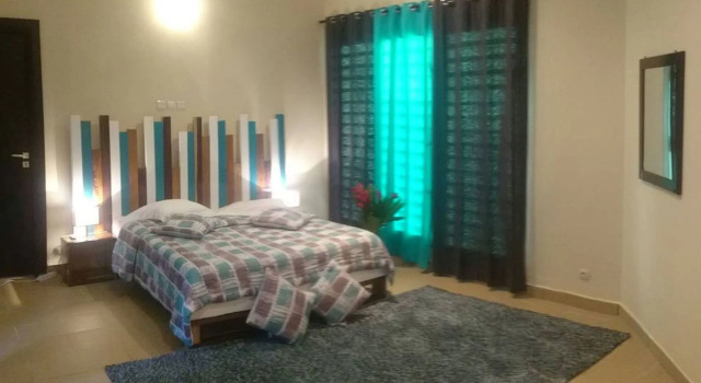 Nouvelle Villa Mia, Boek Villa Cocody 