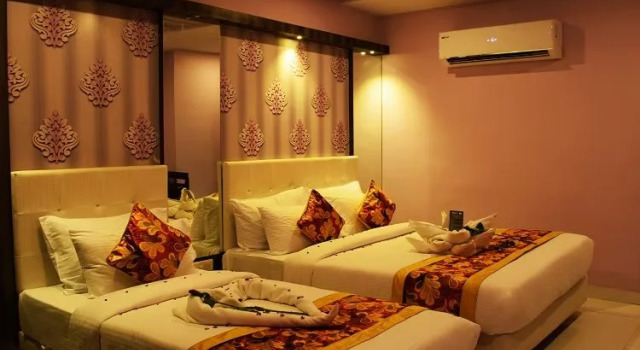 Трёхместный номер Deluxe Hotel New Majestic