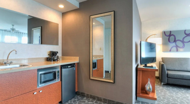 Номер Standard AC Hotel by Marriott Old Montreal