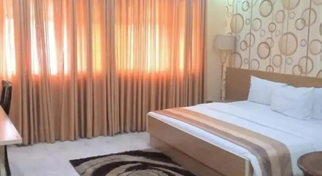 Fawzy Hotel