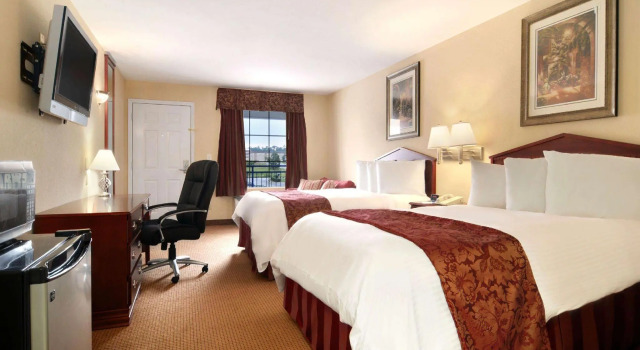 Четырёхместный люкс Motel 6 Macon, GA I 475