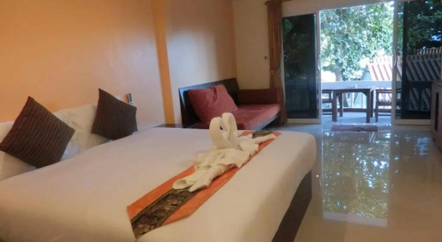 Семейный номер Standard с балконом family guesthouse chaweng