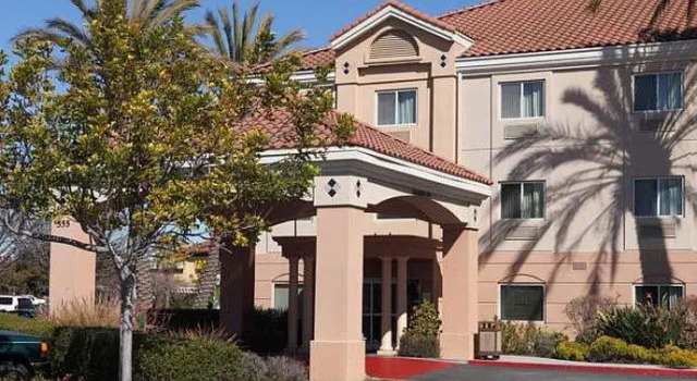 Люкс с 2 комнатами Fairfield Inn & Suites by Marriott San Francisco San Carlos