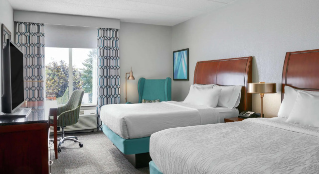 Четырёхместный номер Standard Hilton Garden Inn Allentown West