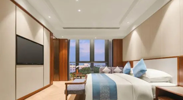 Люкс Deluxe LiuzhouhuiHotel