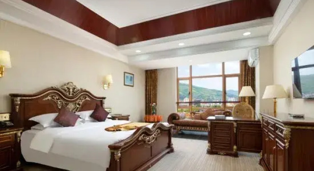 Люкс Executive Xishuangbanna Golden Zone Hotel
