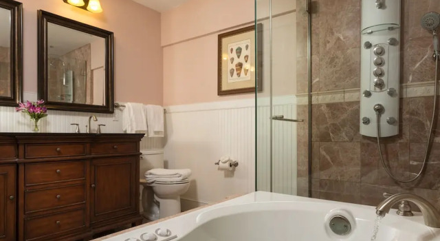 Четырёхместный люкс Grand Grand Harbor Inn