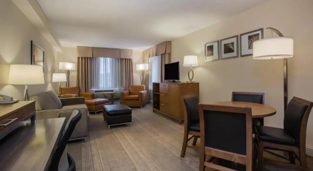 Люкс Holiday Inn Saratoga Springs by IHG