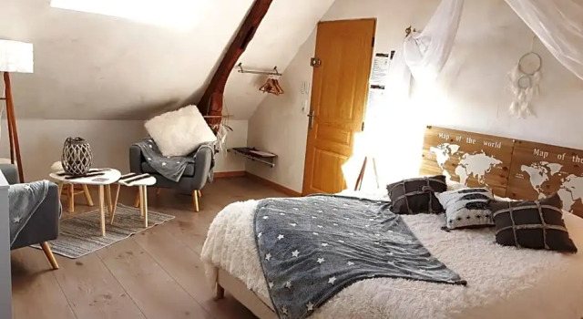 La Maison Rouge, Book Hotel Hotels in Burgundy with a Pool, Swimming Pool