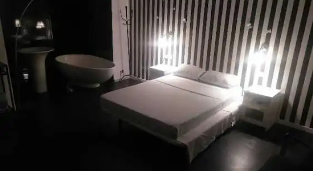 Rio Turia B&B, Забронировать Отель «постель и завтрак» Отели Валенсии 3 звезды, рядом с Церковь Св. апостола Томы и Св. Фелипе-Нери, 3*