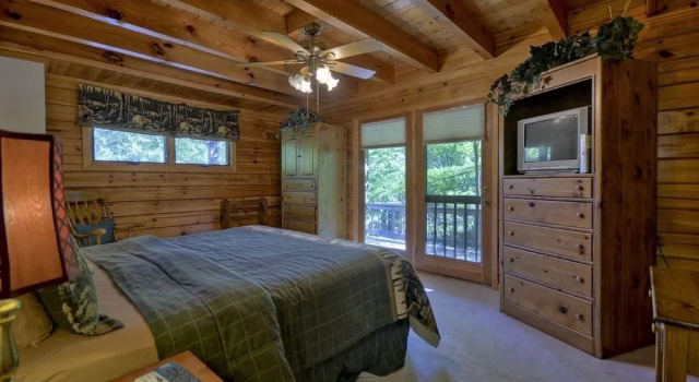 My Mountain Escape, Prenota Hotel Brown Mill Stati Uniti