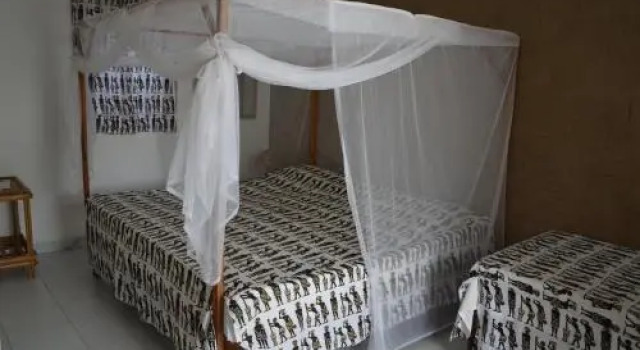 Auberge de l'Orangeraie, Book Hostel / Vandrerhjem Hostels i Thiès, Hostel / Vandrerhjem
