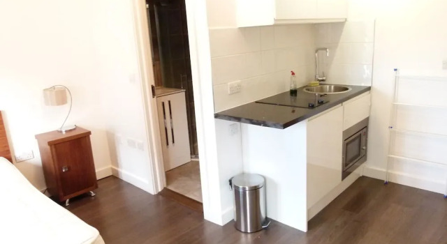 SS Property Hub - City of London Studio Apartment 17, Varaa Huoneisto Asunnot kohteessa Merseyside, Huoneisto