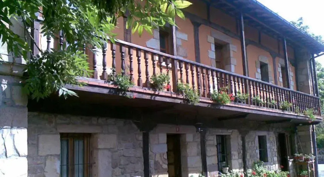 Posada Los Duendes, Varaa Hotelli Molledo 