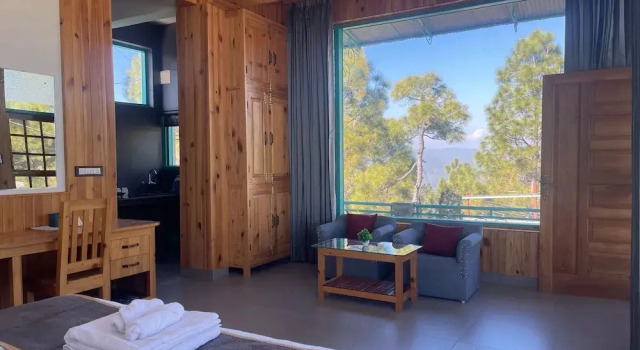 Kasar Escape, Boek Pension Almora Uttarakhand
