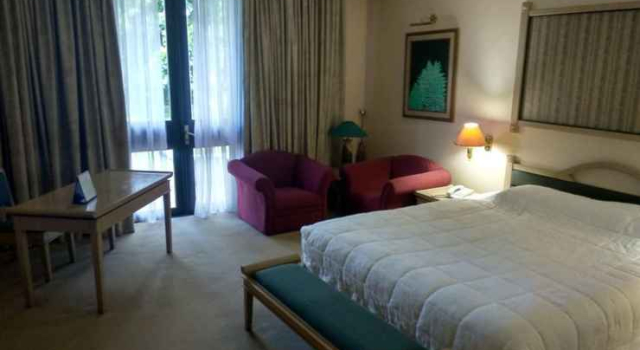 Grand Equator Hotel, Prenota Hotel Hotel a Kalimantan con parcheggio, Parcheggio
