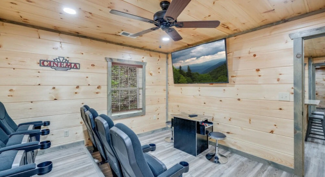 The Orange Cottage 2 Bedroom Cabin by Redawning