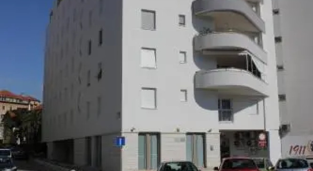 Deluxe Apartment Manuela With Balcony Top Center Split, Book Apartment Cheap Hotels in Croatian Islands