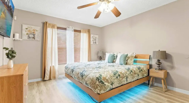 Jasmine Breeze Home for 12