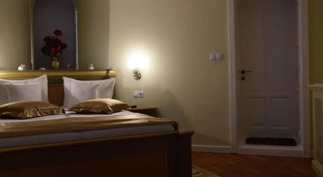 Zum Weissen Lamm Residence, Varaa Hotelli Sibiu Old Town 