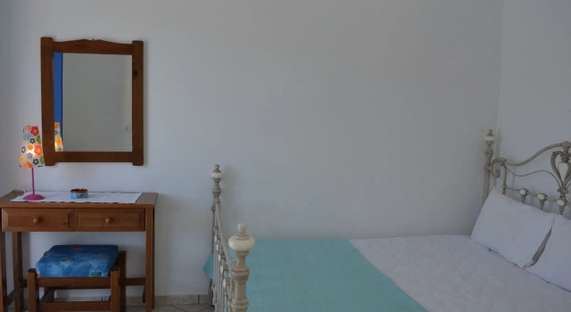 Droufakos’ home - Beachfront Lux 2BD apt. w. Views