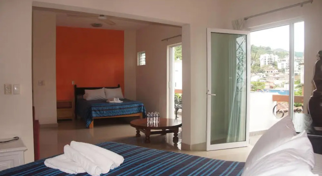 Семейный номер Economy с балконом Casa del Parque Vallarta