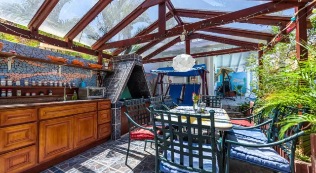 Апартаменты Deluxe Sunflower Villa Studios