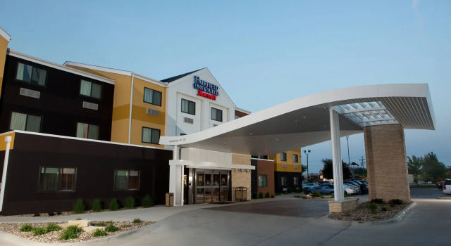 Fairfield Inn & Suites by Marriott Burlington, Book Hotel Hoteller i Burlington med morgenmad, Morgenmad