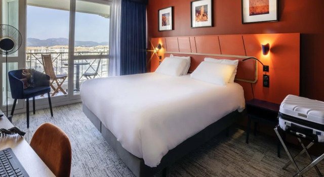 Двухместный номер Classic с балконом Mercure Thalasso & Spa Port Fréjus
