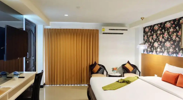 Двухместный номер Deluxe с балконом Grand Hill Resort and Spa