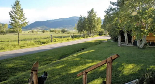 Коттедж Dog Friendly Ty's Cabin by AAA Red Lodge Rentals