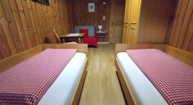 Апартаменты с 2 комнатами с балконом Wörglerhofs Hüttenapartments mit Kachelofen Farm Stay