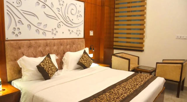FabHotel Roselle Inn, Забронировать Отель Лакхнау штат Уттар-Прадеш, рядом с Wave Mall Lucknow