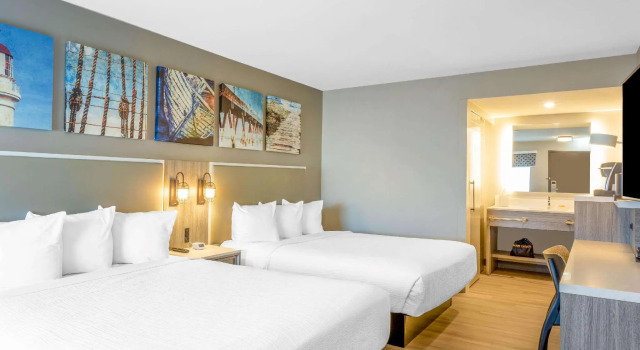 Четырёхместный номер Standard Days Inn by Wyndham Wilmington / University