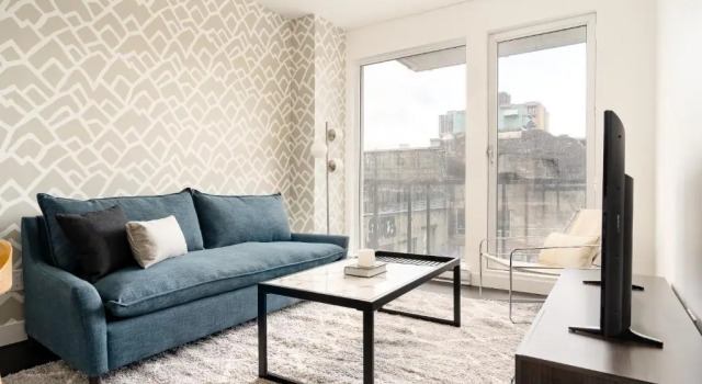 Апартаменты Superior Beautiful Griffintown Suites by Sonder