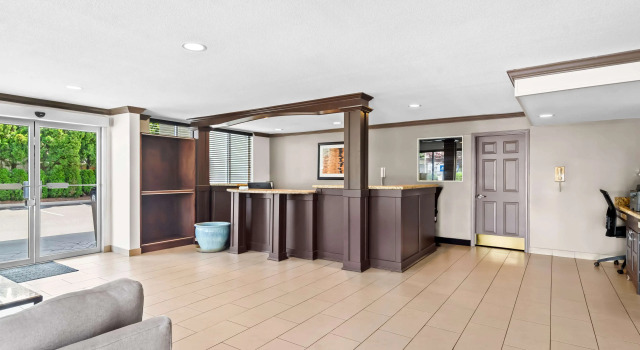 Best Western Maple Ridge Hotel