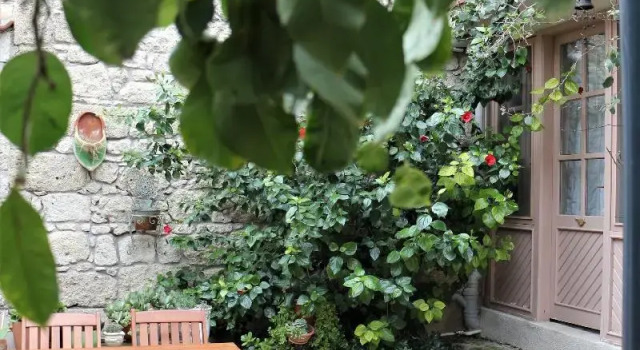 Номер Standard Lilyum Alaçatı Taş Ev