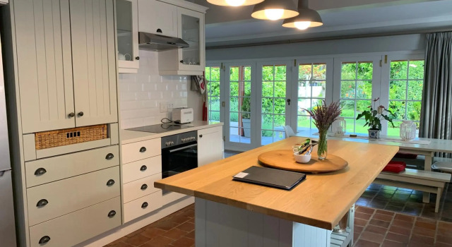 Acorn cottage