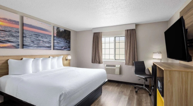 Двухместный номер First Floor Days Inn by Wyndham Miami